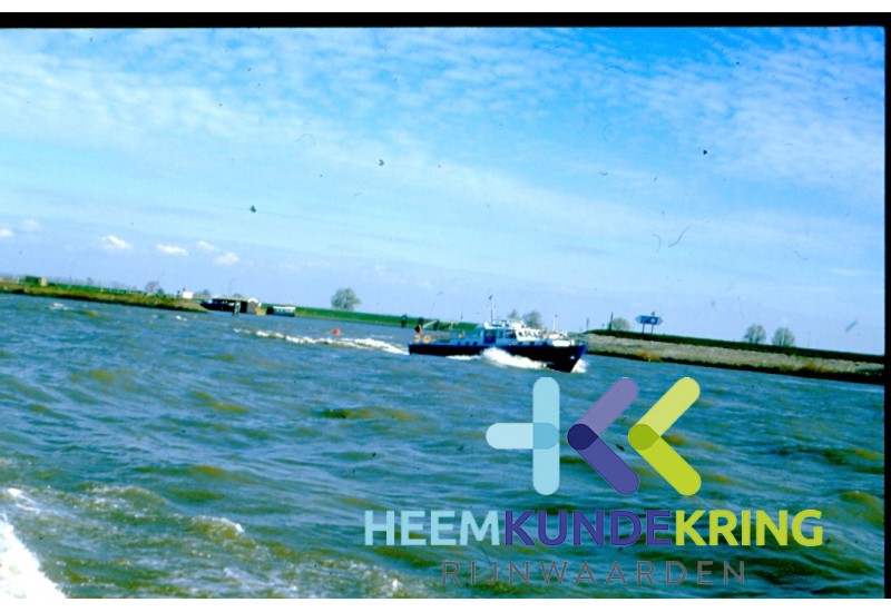 10-04-1988 Monding Vluchthaven F00001697